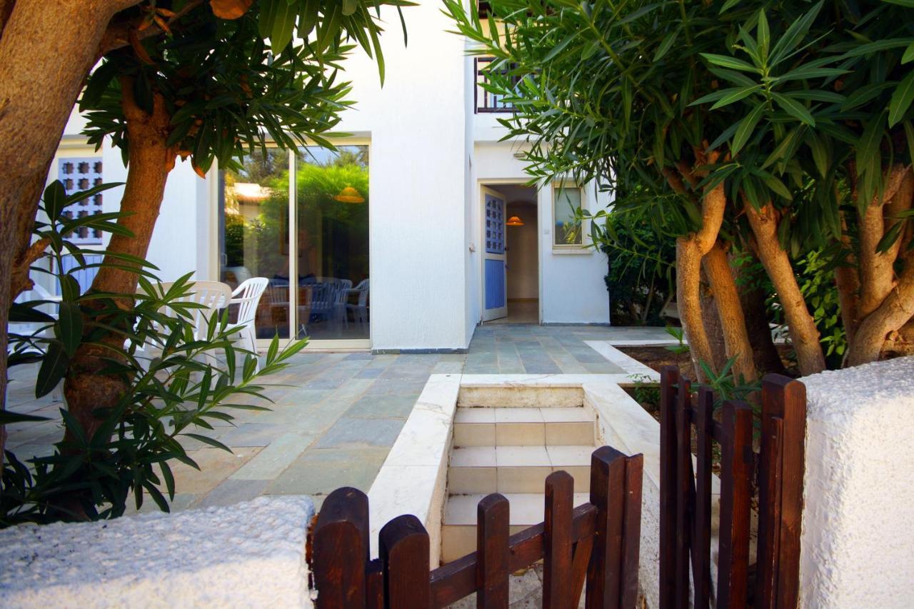 Resitour - Paphos Gardens Apartment Екстериор снимка