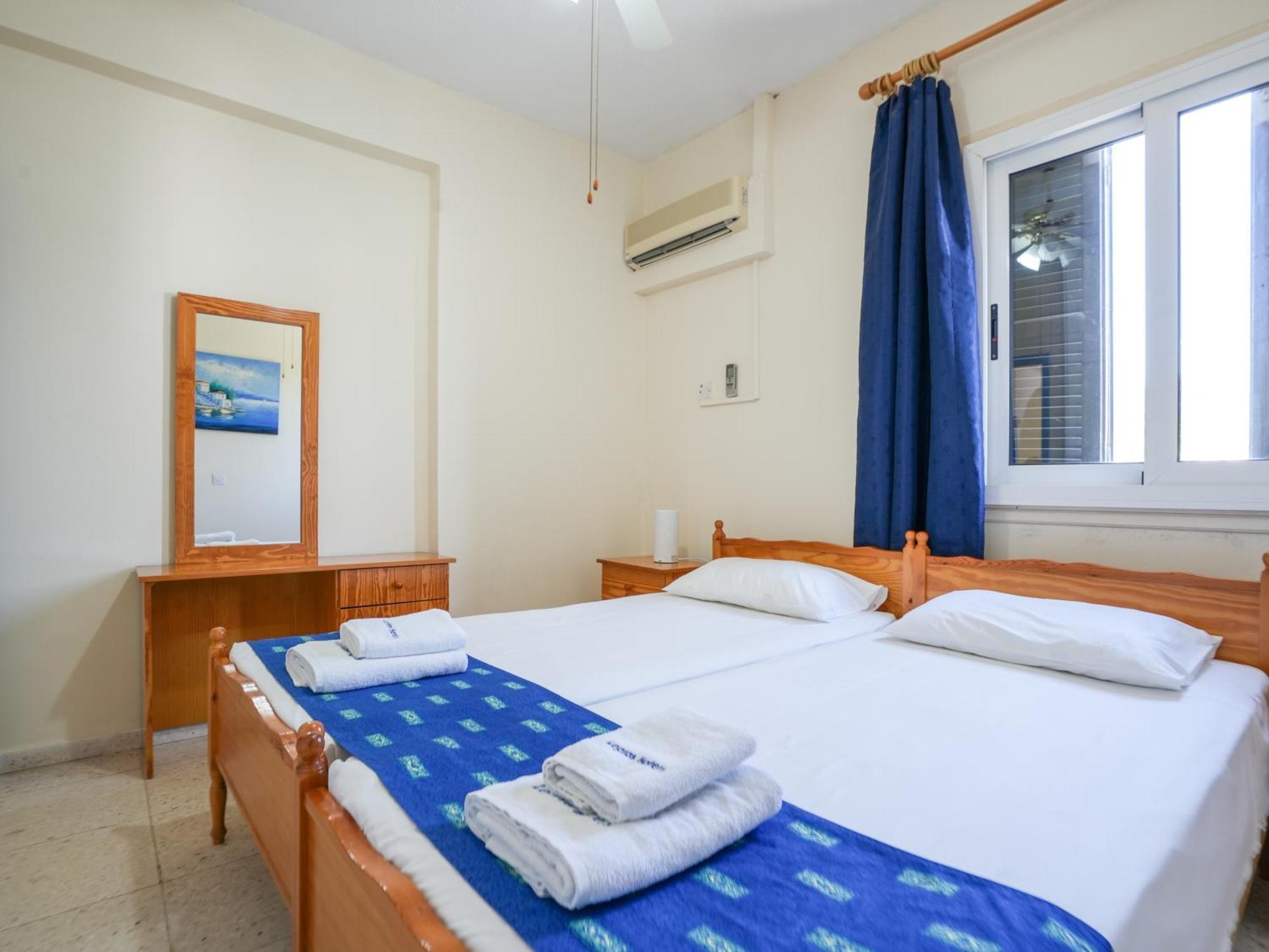 Resitour - Paphos Gardens Apartment Екстериор снимка